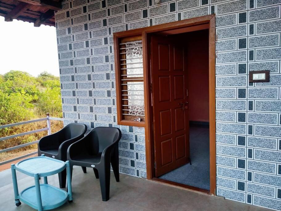 Siddapur Kamanabillu Homestay, For Jog Falls Travellers מראה חיצוני תמונה